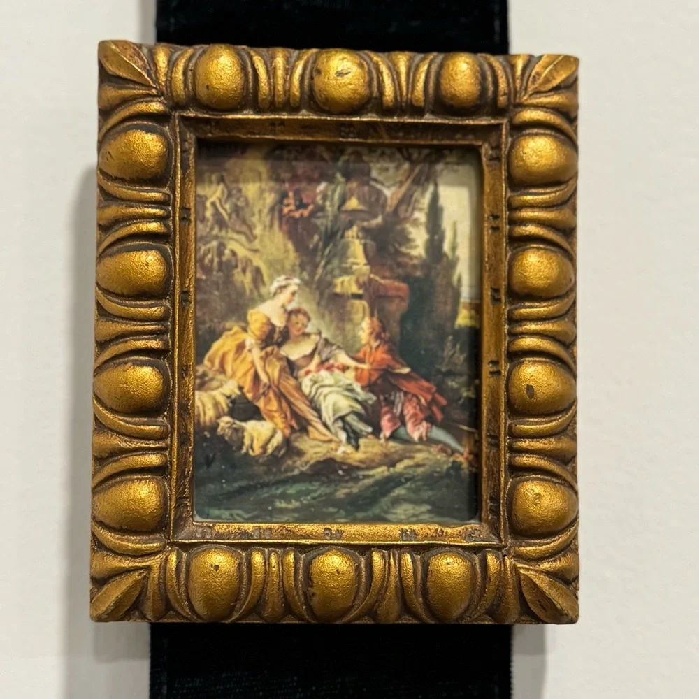 N/A vintage framed